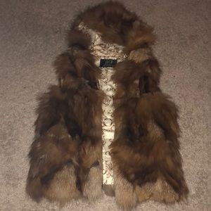Faux fur vest with hood & zipper